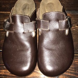 🔆 5for$25- Birkenstocks/Clogs